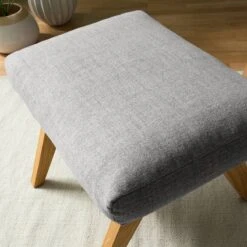 Pouf Repose-pieds Hepburn I -Meilleur Meubles Magasin 1000114788 180713 152041241 MOOD GALLERYIMAGES P000000001000114788 mood