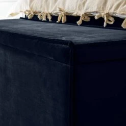 Coffre De Lit Kinx -Meilleur Meubles Magasin 1000124205 180914 15111108 GALLERYIMAGES P000000001000124205