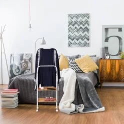 Valet De Chambre Roulettes Rangement -Meilleur Meubles Magasin 21b60cf7e8034d728e1881dac69d112a