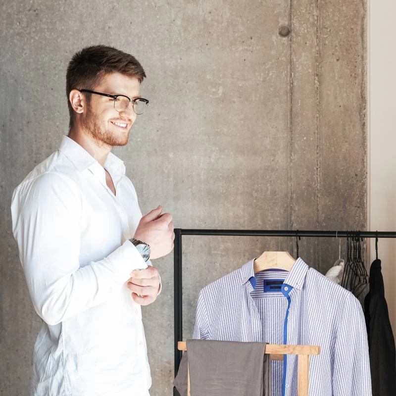 Valet De Chambre En Bois Sur Pied 5 Valet De Chambre En Bois Sur Pied – Image 3