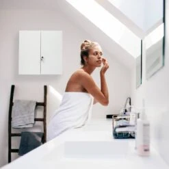 Armoire à Pharmacie XXL 2 Portes -Meilleur Meubles Magasin f0a21d7e9b564259b5589111cbfc8bb2